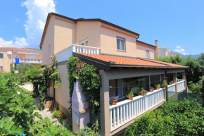 Holiday house with a parking space Kastel Stafilic, Kastela - 21506